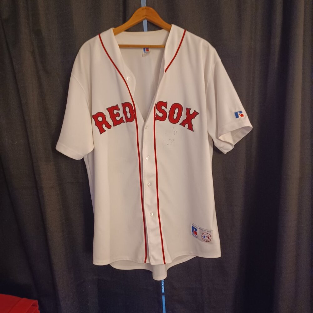 BRONSON ARROYO AUTOGRAPHED JERSEY (BOSTON RED SOX #61) - 2004 W.S. CHAMPION!